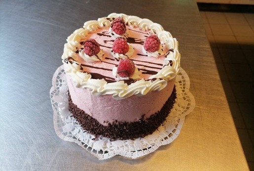 Minden alkalomra tökéletes torta – ízek, stílusok és kreatív megoldások